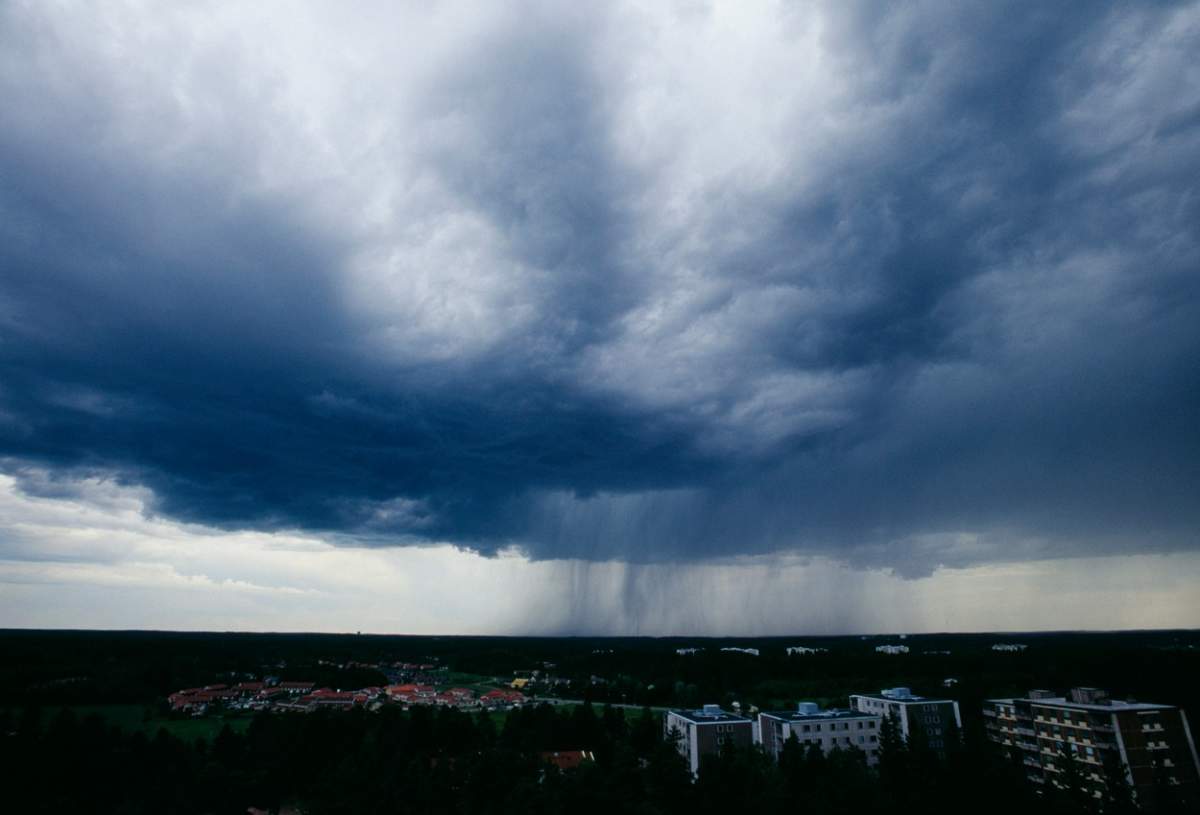 Furtuna Noa face ravagii în Europa! Ce țări se află sub avertizare meteo de vreme rea
