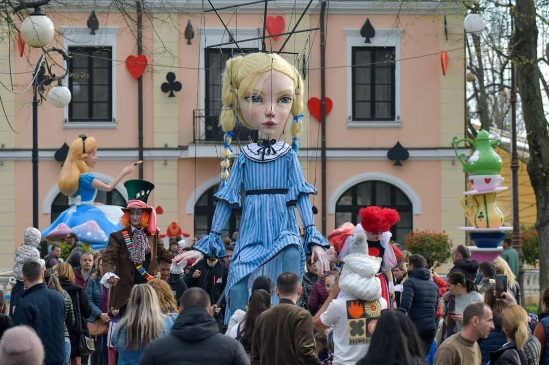 Cum arată Târgul de Paște din Craiova. Va fi deschis până în data de 1 mai / FOTO