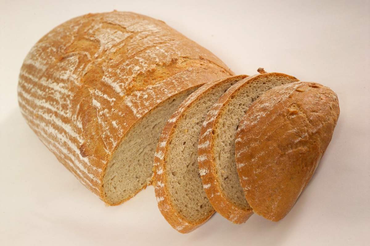 Ce conține pâinea din comerț