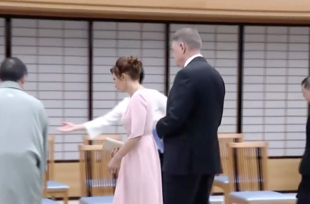 Klaus Iohannis și Carmen Iohannis Preşedintele Klaus Iohannis, vizită oficială în Chile. Ce ținute au purtat șeful statului și soția sa în a doua etapă a turneului din America de Sud