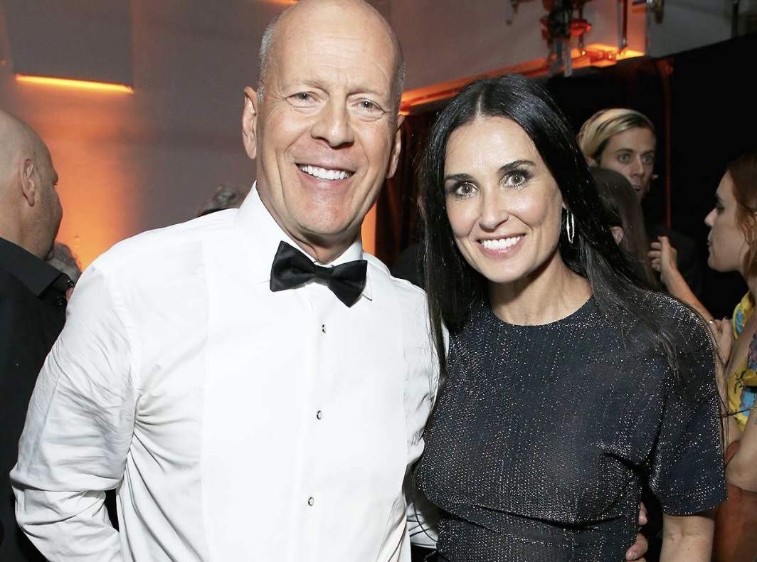 Bruce Willis a devenit bunic. Primele imagini cu nepoţica lui şi a lui Demi Moore