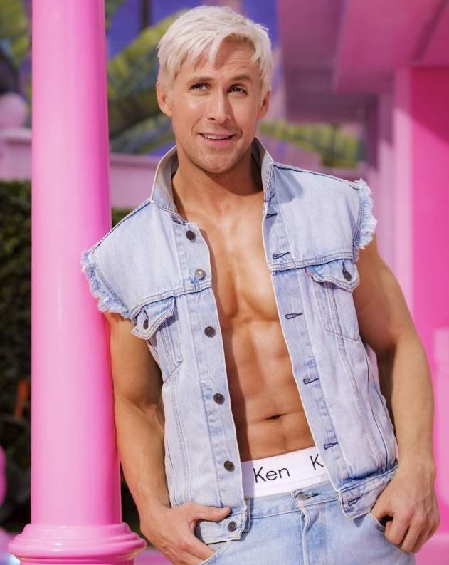 Cum arată Ryan Gosling în rolul lui Ken. Filmul "Barbie" urmează să fie lansat vara aceasta / FOTO