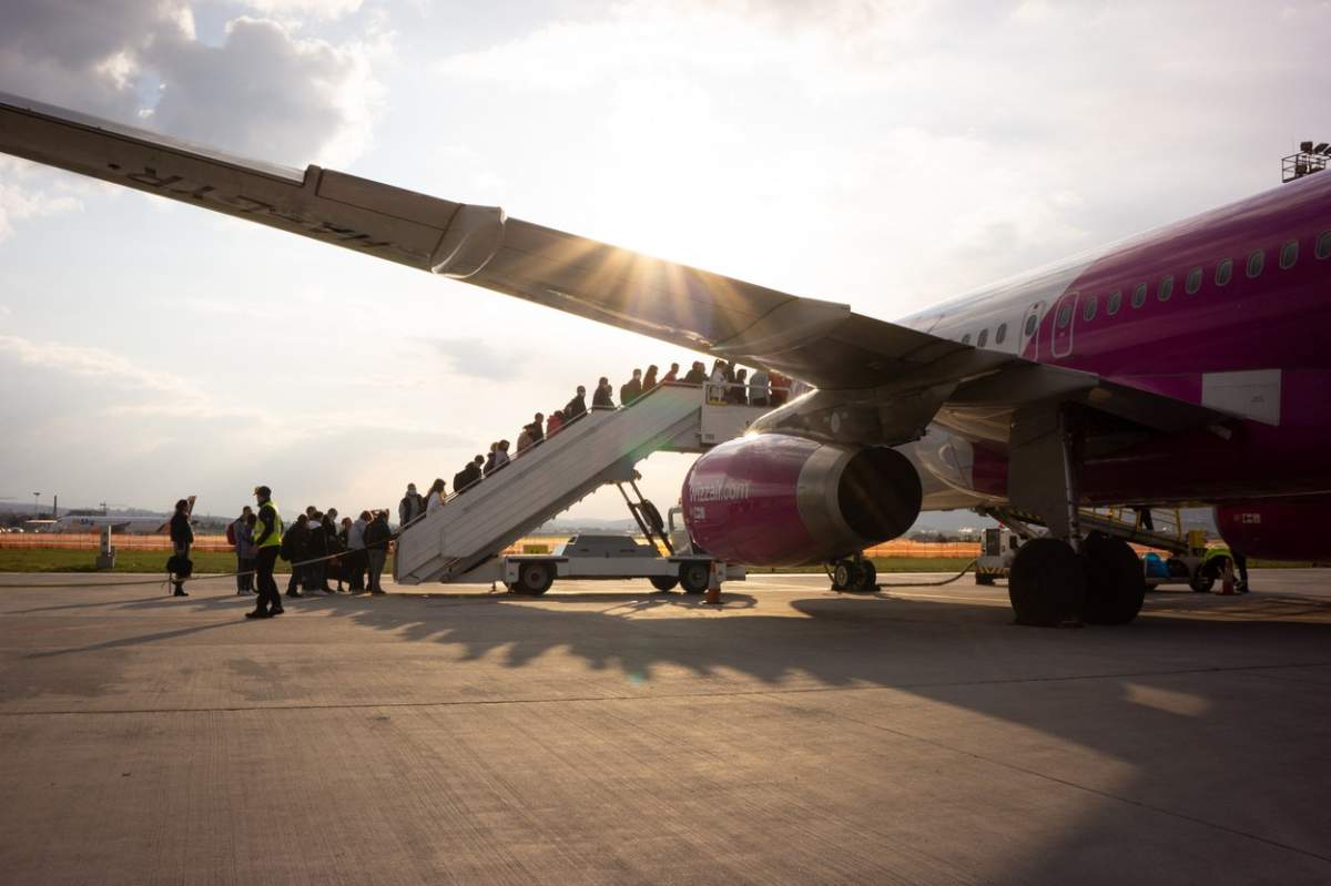 Un aeroport din România a fost închis din cauza condițiile meteo. Când vor fi reluate zborurile