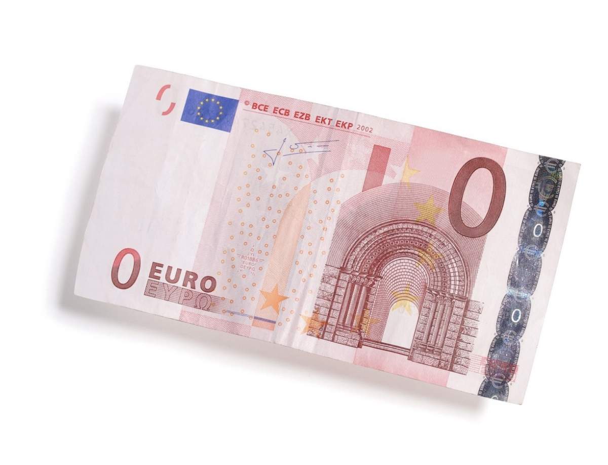 Cu cât se vinde bancnota de zero euro dedicată lui Ștefan cel Mare. A fost lansată de Muzeul Național al Bucovinei