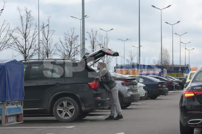 Roxana Nemeș, o femeie independentă. Dovada că vedeta se descurcă singură în orice situație / PAPARAZZI