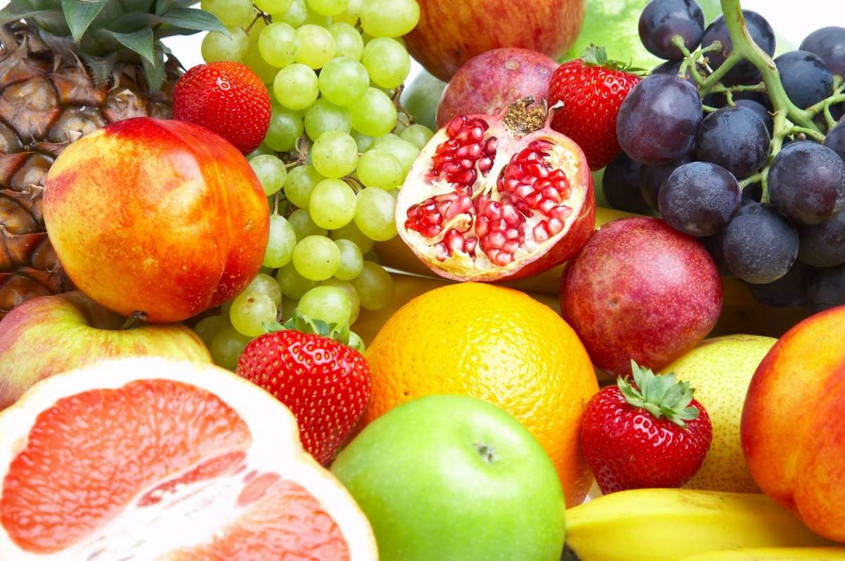 Cu ce să spălăm fructele și legumele pentru a scăpa de pesticide. Trucurile pe care nu le știai