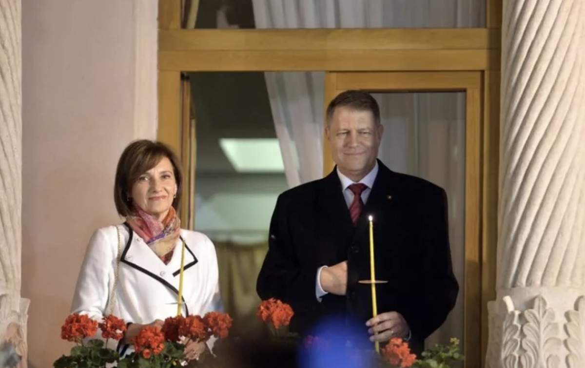 Preşedintele Klaus Iohannis şi soția sa au participat la slujba de Înviere oficiată la Biserica Romano-Catolică din Sibiu