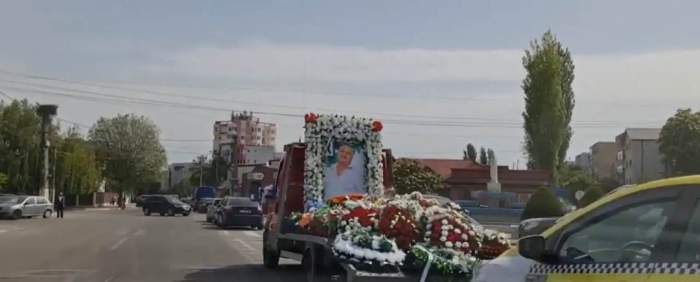 Imagini sfâșietoare de la înmormântarea lui Nicolae, bărbatul care a murit în accident de muncă la Rafinăria Petromidia: „Tăticule...” / FOTO