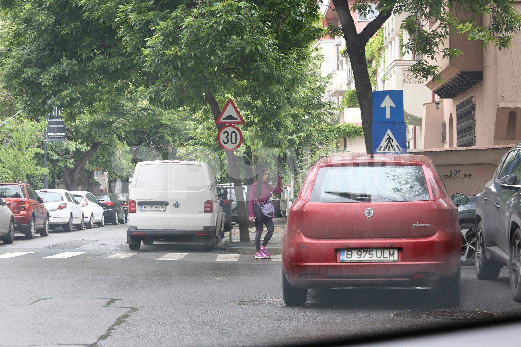 Ștefania este hot hot hot! Cum reușește iubita lui Speak să fie în cea mai bună formă, pe lângă vizitele la sală! Paparazzii Spynews.ro au aflat exact rețeta corpului perfect / PAPARAZZI