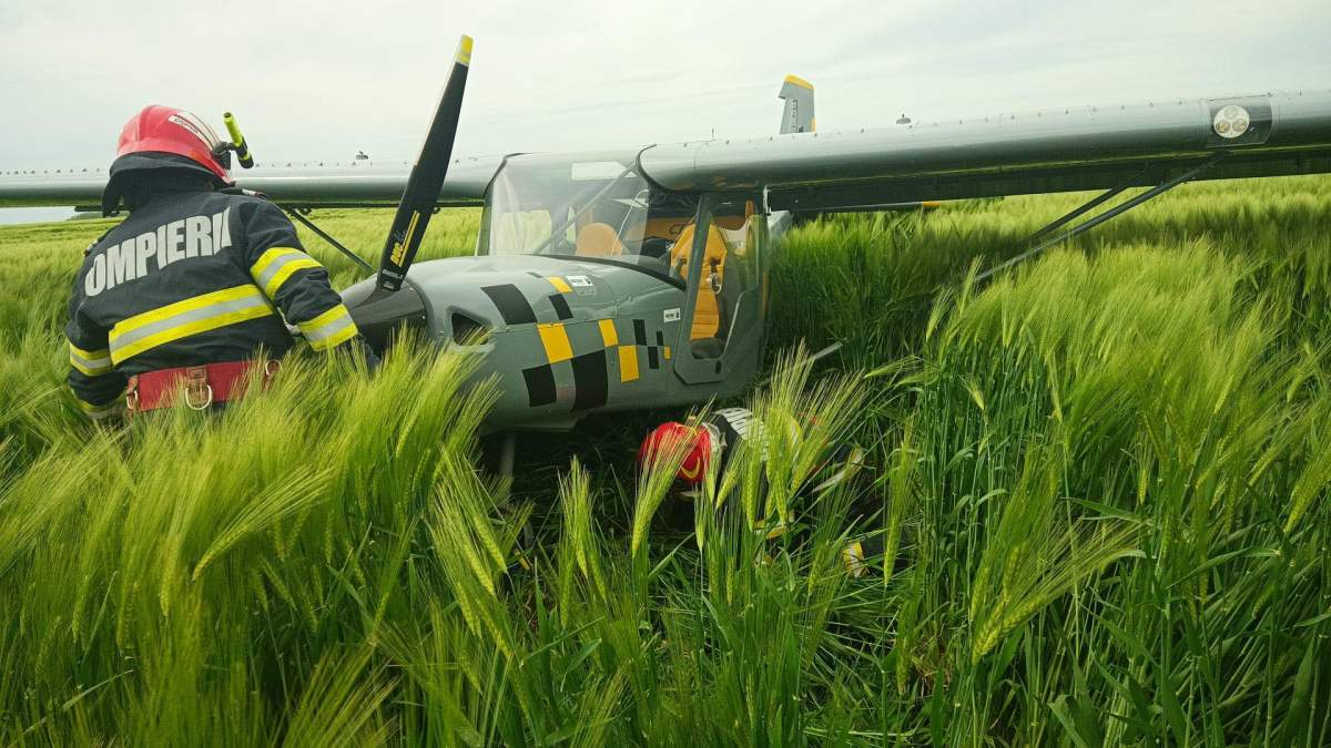 Un avion a aterizat de urgență Un avion a aterizat de urgență