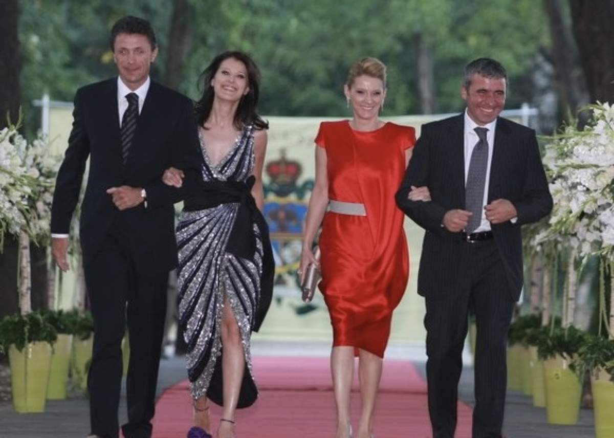 Gică Hagi și Gică Popescu și șotiile lor Gică Hagi și Gică Popescu, căsătoriți cu două surori. Cât de bine se înțeleg cei doi foști mari fotbaliști