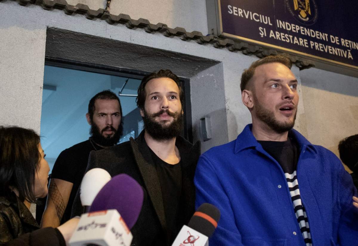 Andrew și Tristan Tate Andrew și Tristan Tate ajung din nou în fața instanței. Cei doi milionari vor să scape de arestul la domiciliu