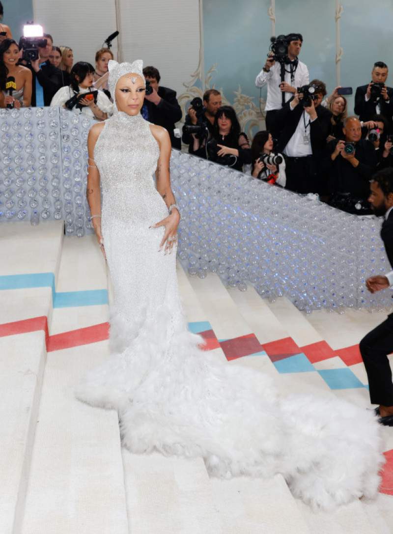 De ce Jared Leto s-a îmbrăcat în pisică la Met Gala. Ce alte ținute extravagante au ales vedetele / FOTO