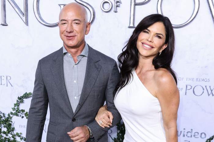 Ce strategie a folosit Jeff Bezos pentru a nu fi judecat, după ce și-a înșelat soția. S-a despărțit de partenera sa după 26 de ani