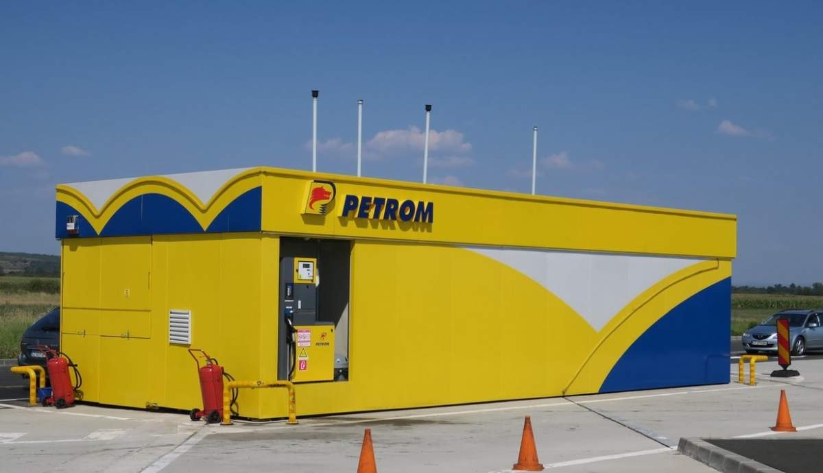 Vești proaste pentru șoferii români! S-au scumpit carburanții. Cât costă benzina și motorina astăzi, 25 mai 2023 