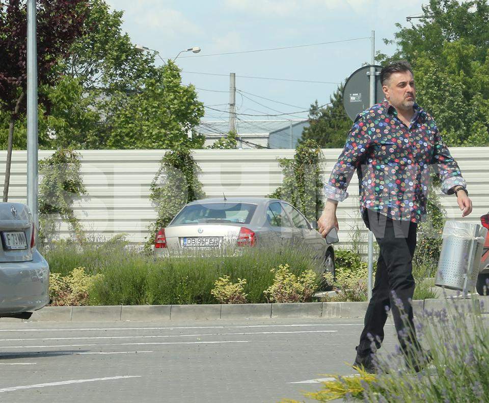 Cumpărăturile îi cam dau bătăi de cap lui Petru Mircea! Cum a fost surprins fostul soț al Mădălinei Manole / PAPARAZZI