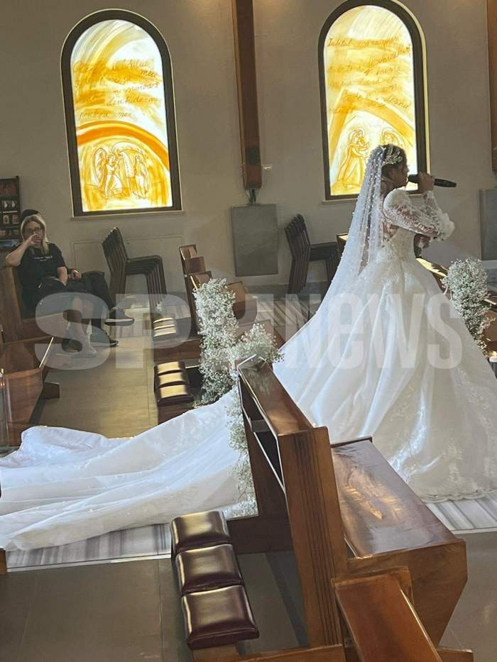 Cum arată Bella Santiago în rochia de mireasă. Artista a ajuns la biserică pentru cununia religioasă / FOTO