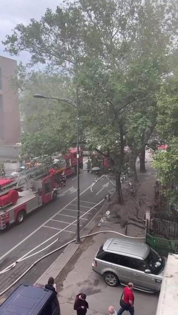 Incendiu puternic în zona de nord din București! Echipajele de stingere au ajuns la fața locului / VIDEO