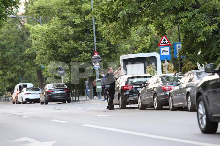 Primele imagini cu Adrian Enache după ce s-a aflat că va deveni bunic. Cât de ocupat este artistul / PAPARAZZI