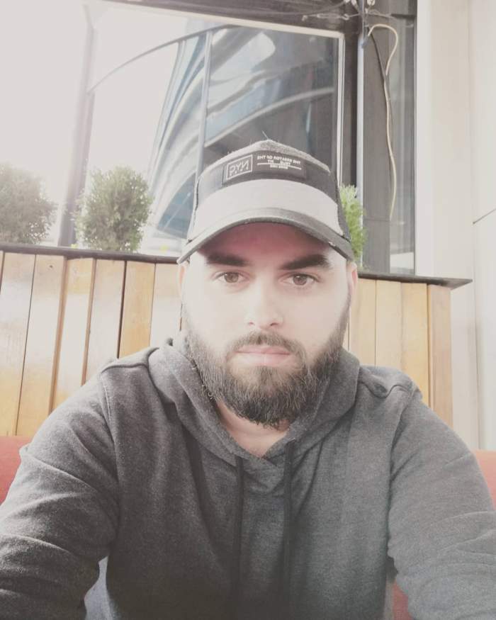 Alex Mica, dezvăluiri în lacrimi despre suferințele din viața lui! Fosta iubită a artistului a făcut întrerupere de sarcină: ”Nu a vrut să îl...” / VIDEO