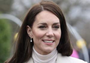 Rochia purtată de Kate Middleton la repetițiile pentru încoronarea regelui Charles al III-lea a devenit virală pe internet. Cum arată ținuta și cât a costat / FOTO