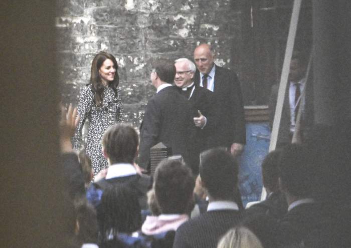 Rochia purtată de Kate Middleton la repetițiile pentru încoronarea regelui Charles al III-lea a devenit virală pe internet. Cum arată ținuta și cât a costat / FOTO