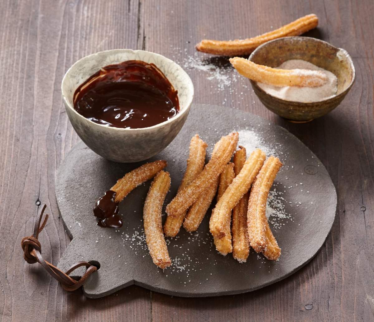 Churros cu sos de ciocolată