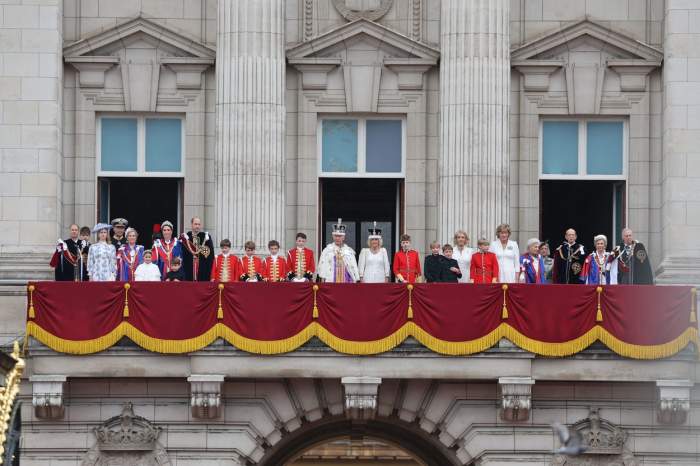 Încoronarea Regelui Charles. Monarhul și Regina consoartă Camilla au salutat mulțimea de la balconul Palatului Buckingham