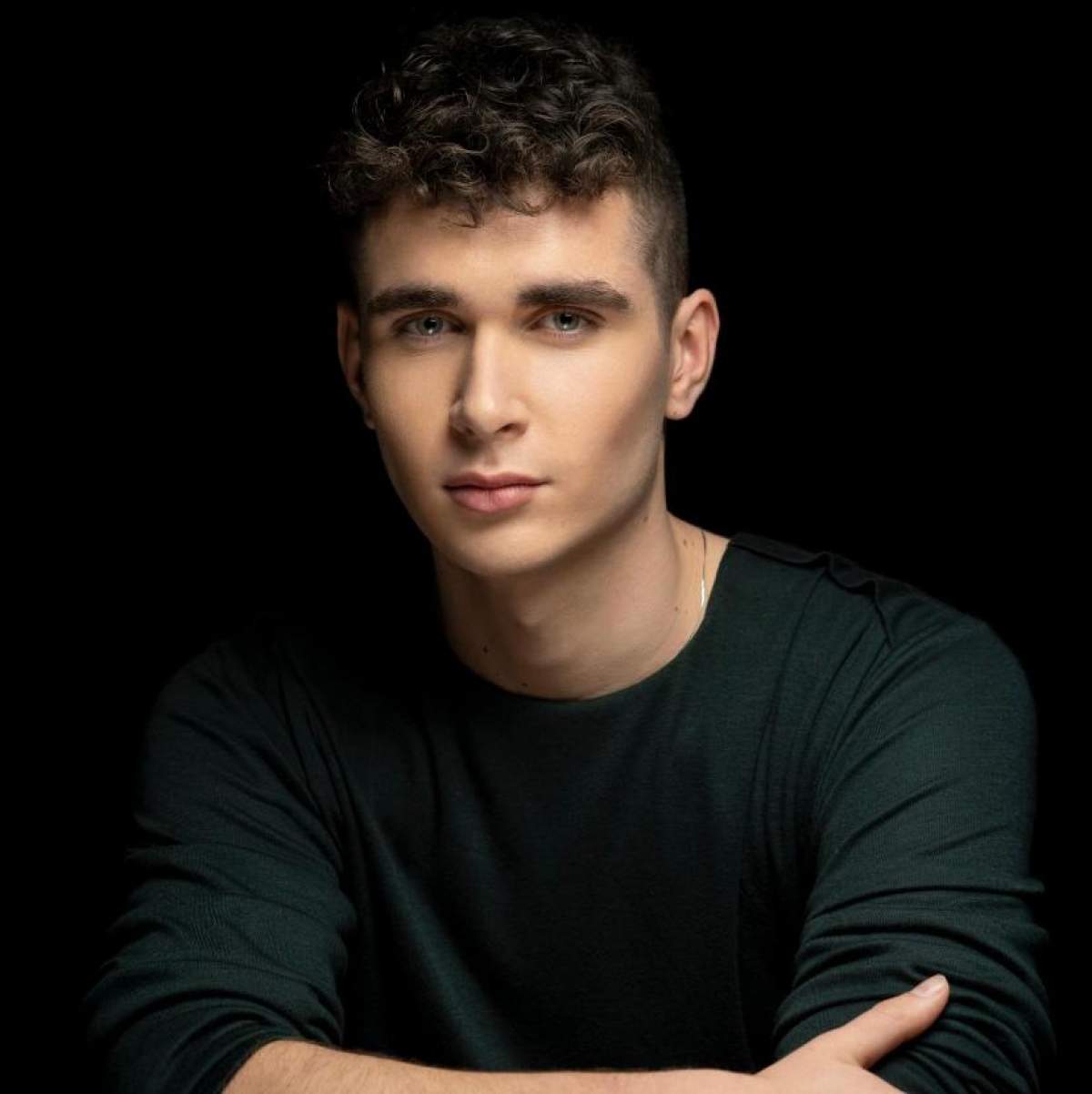 Cine e Victor Vernicos, puștiul de 16 ani care reprezintă Grecia la Eurovision 2023