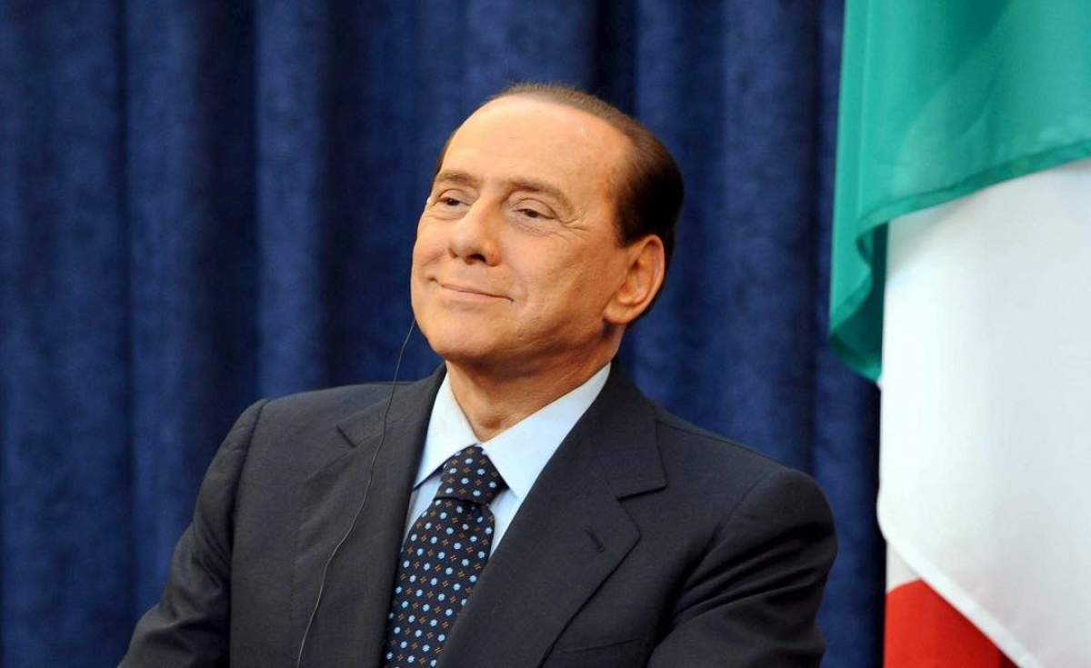 Ce avere avea Silvio Berlusconi. Fostul premier italian a deținut mai multe vile și mașini Ce avere avea Silvio Berlusconi. Fostul premier italian a deținut mai multe vile și mașini