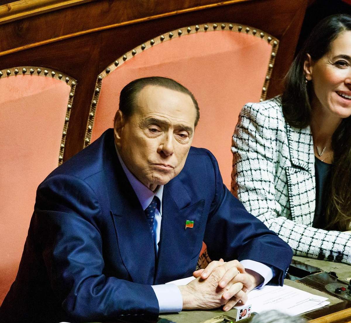 4 gafe pe care Silvio Berlusconi le-a făcut. Au intrat în istorie 4 gafe pe care Silvio Berlusconi le-a făcut. Au intrat în istorie