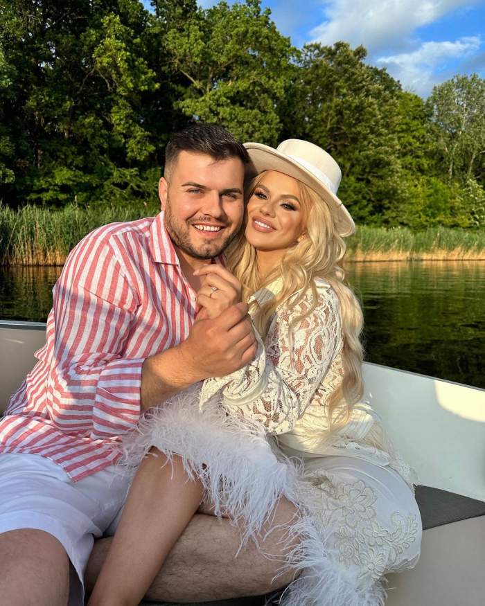 Cristina Vasiu a fost cerută în căsătorie. Primele imagini cu artista și iubitul, după ce s-au logodit: „Da din toată inima” / FOTO