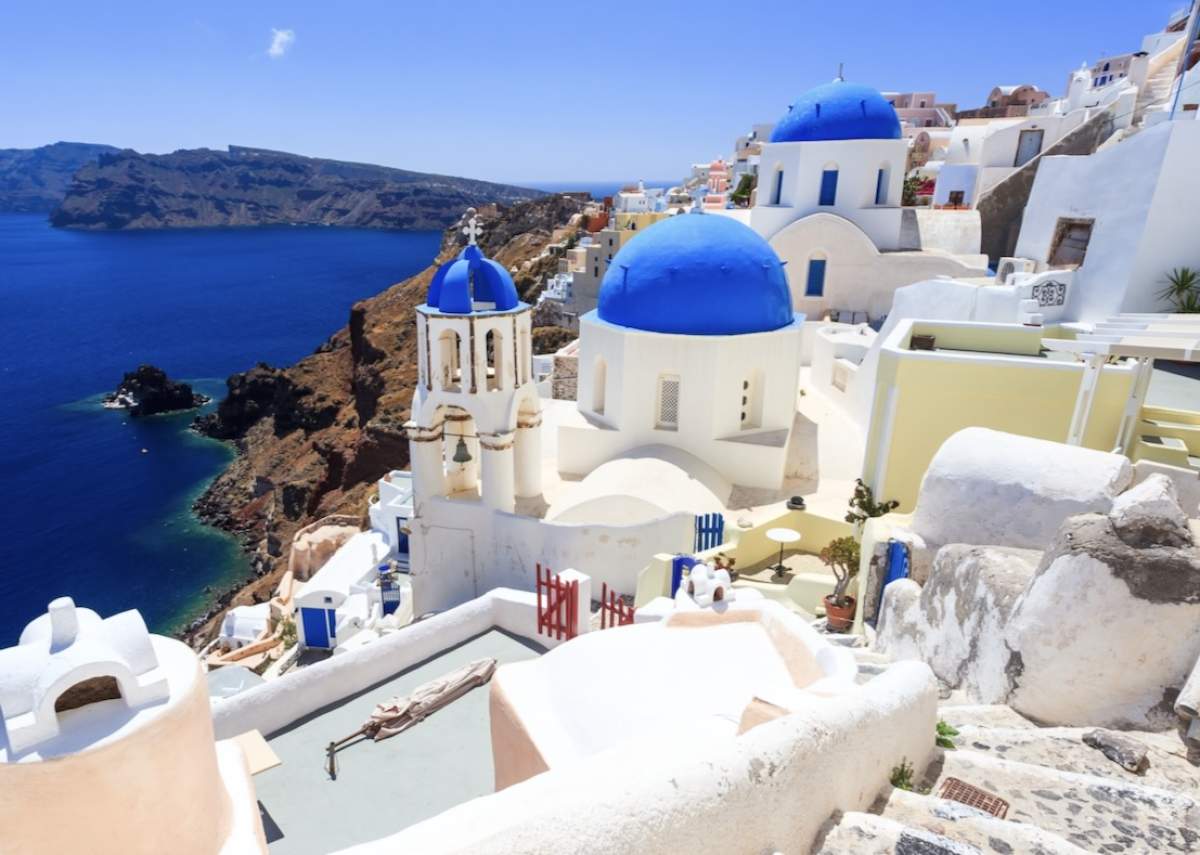 Santorini, Grecia Atenționare pentru turiștii români care călătoresc în Grecia! Dacă ai la ține anumite medicamente, poți face închisoare