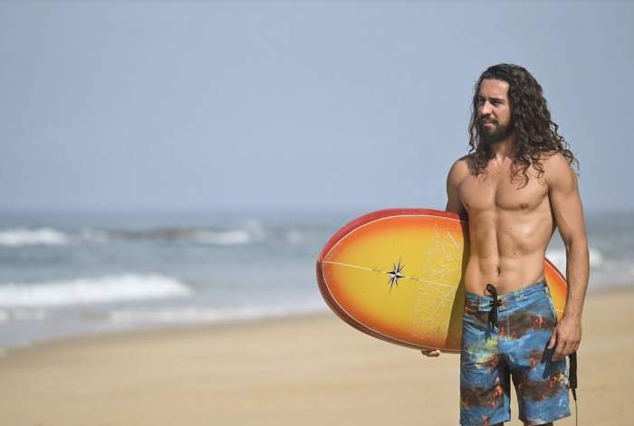 Din 22 iunie, în fiecare joi şi vineri, de la 20:30, la Antena 1, 10 ispite masculine sunt gata să pornească într-o călătorie unică la Insula Iubirii