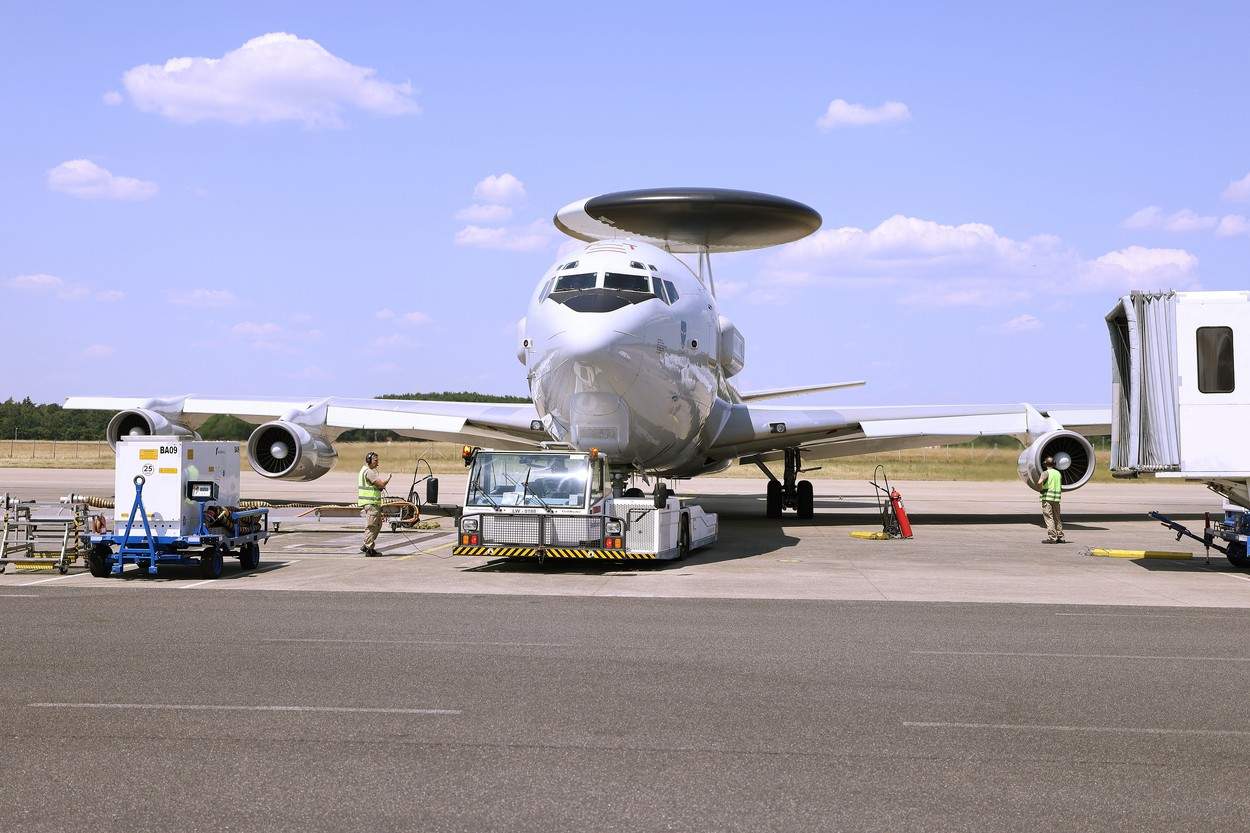 Avion aterizat de urgență