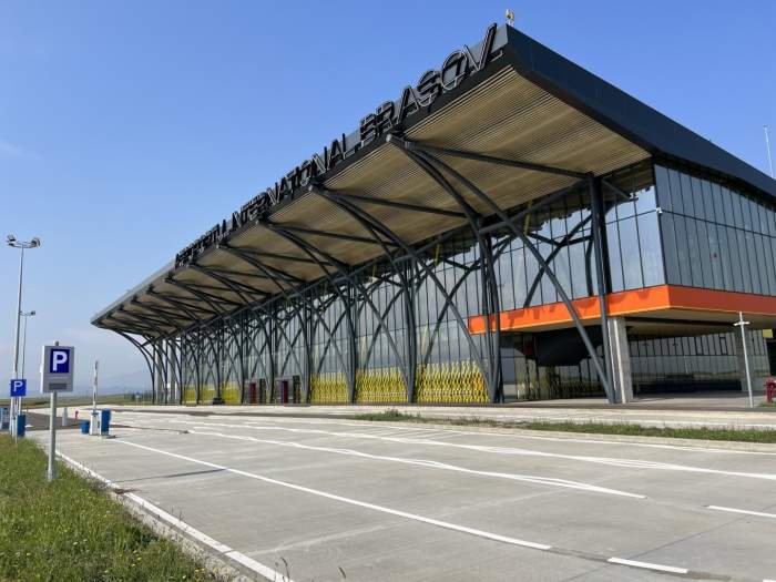 Aeroportul din Brașov își suspendă zborurile! Decizia vine la mai puțin de o lună de la inaugurare