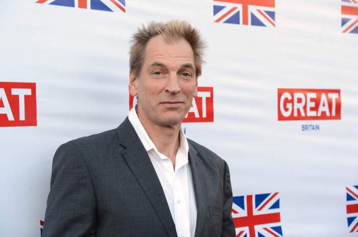 Julian Sands a fost declarat decedat oficial! Anchetatorii au confirmat că rămășițele găsite în munții din California îi aparțin