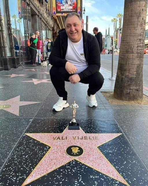 steaua lui Vali Vijelie de pe Hollywood Walk of Fame