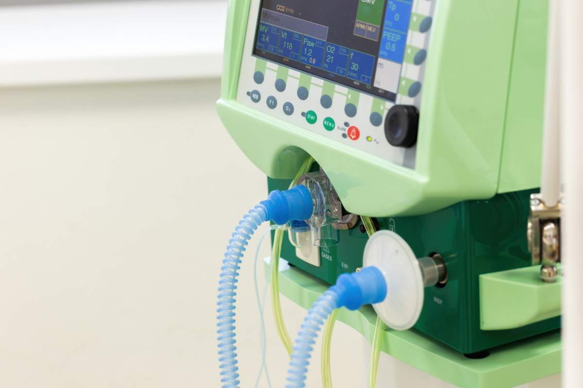 Display cu butoane pentru funcționarea ventilației pulmonare artificiale