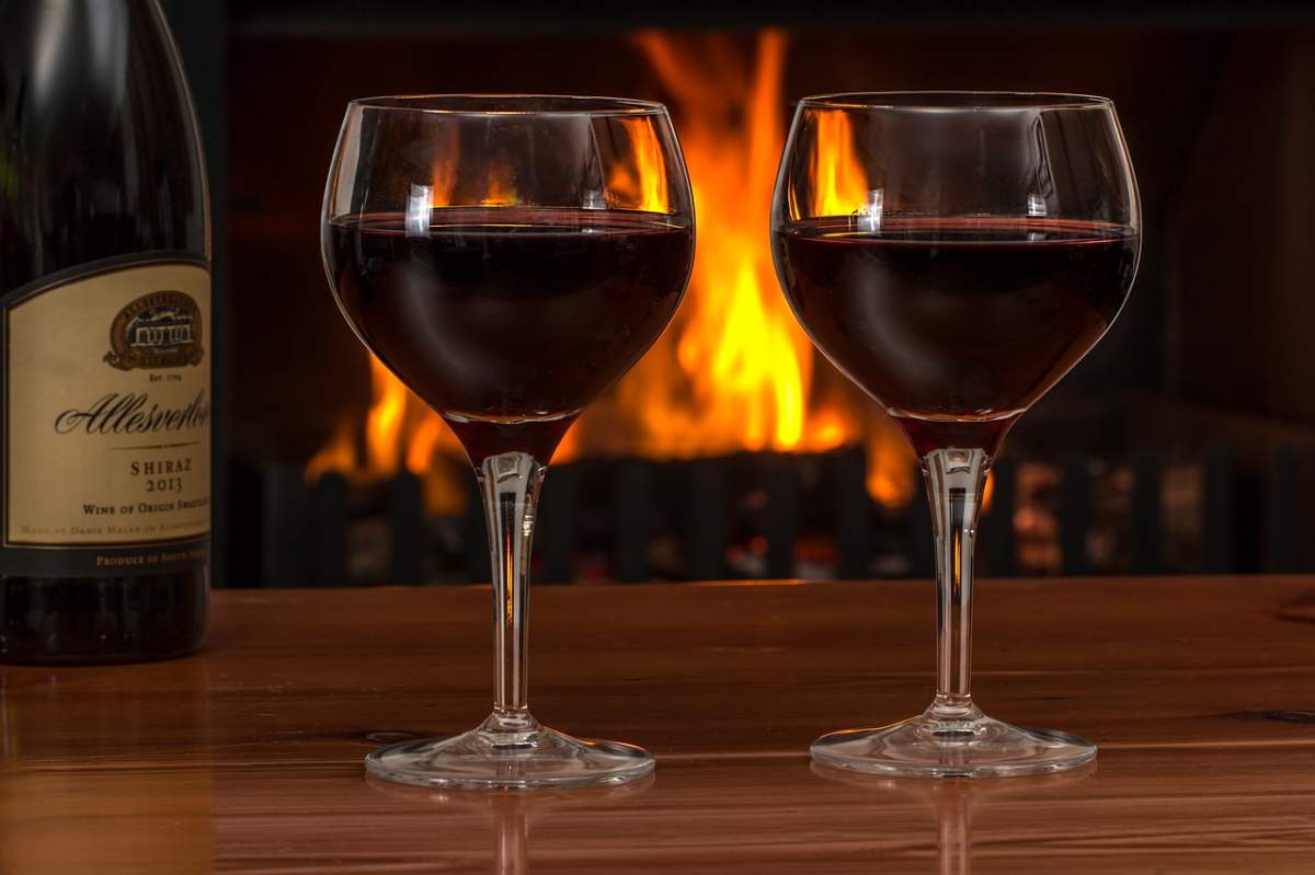 Beneficiile unui pahar de vin consumat zilnic. Ce recomandări au făcut specialiștii