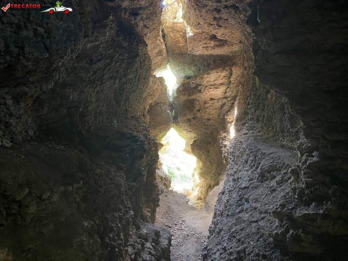 Locul din România unde se află Peștera lui Adam. Motivul pentru care este unică în Europa