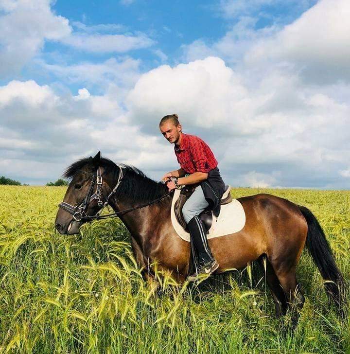 Paul a murit la doar 23 de ani, după ce a fost ars de viu în propriul tractor. Instructorul de echitație a lăsat în urmă multă suferință / FOTO