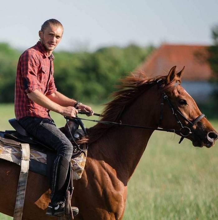 Paul a murit la doar 23 de ani, după ce a fost ars de viu în propriul tractor. Instructorul de echitație a lăsat în urmă multă suferință / FOTO