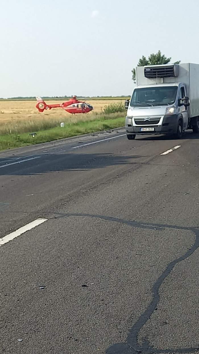 Accident grav pe drumul european E85. Un bărbat de 45 de ani a murit, după ce mașina lui a fost strivită de o cisternă / FOTO