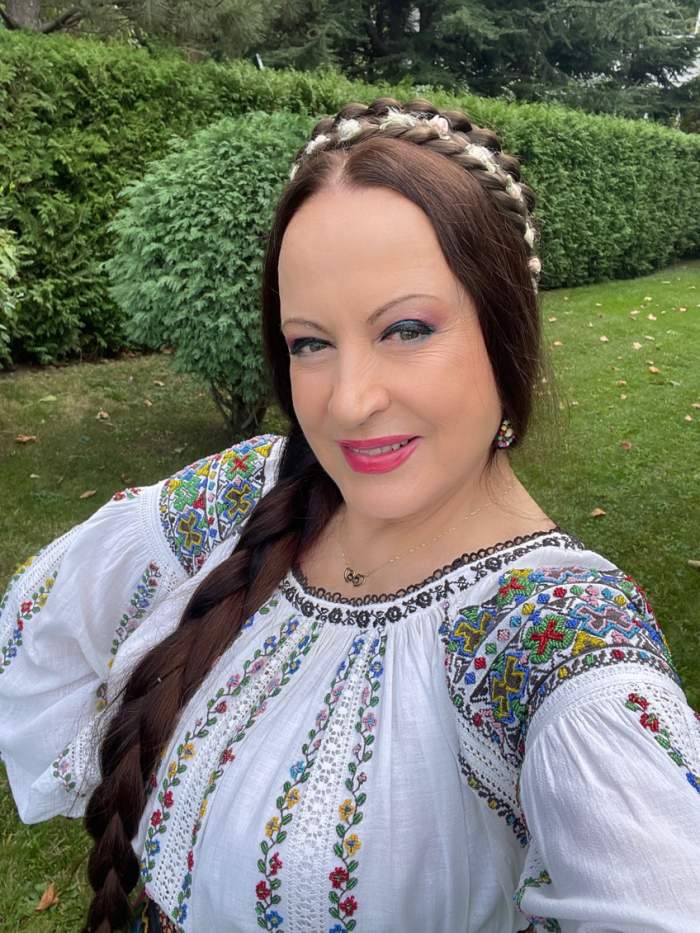 Maria Dragomiroiu are doi copii și 4 nepoti. Cum arată familia ei