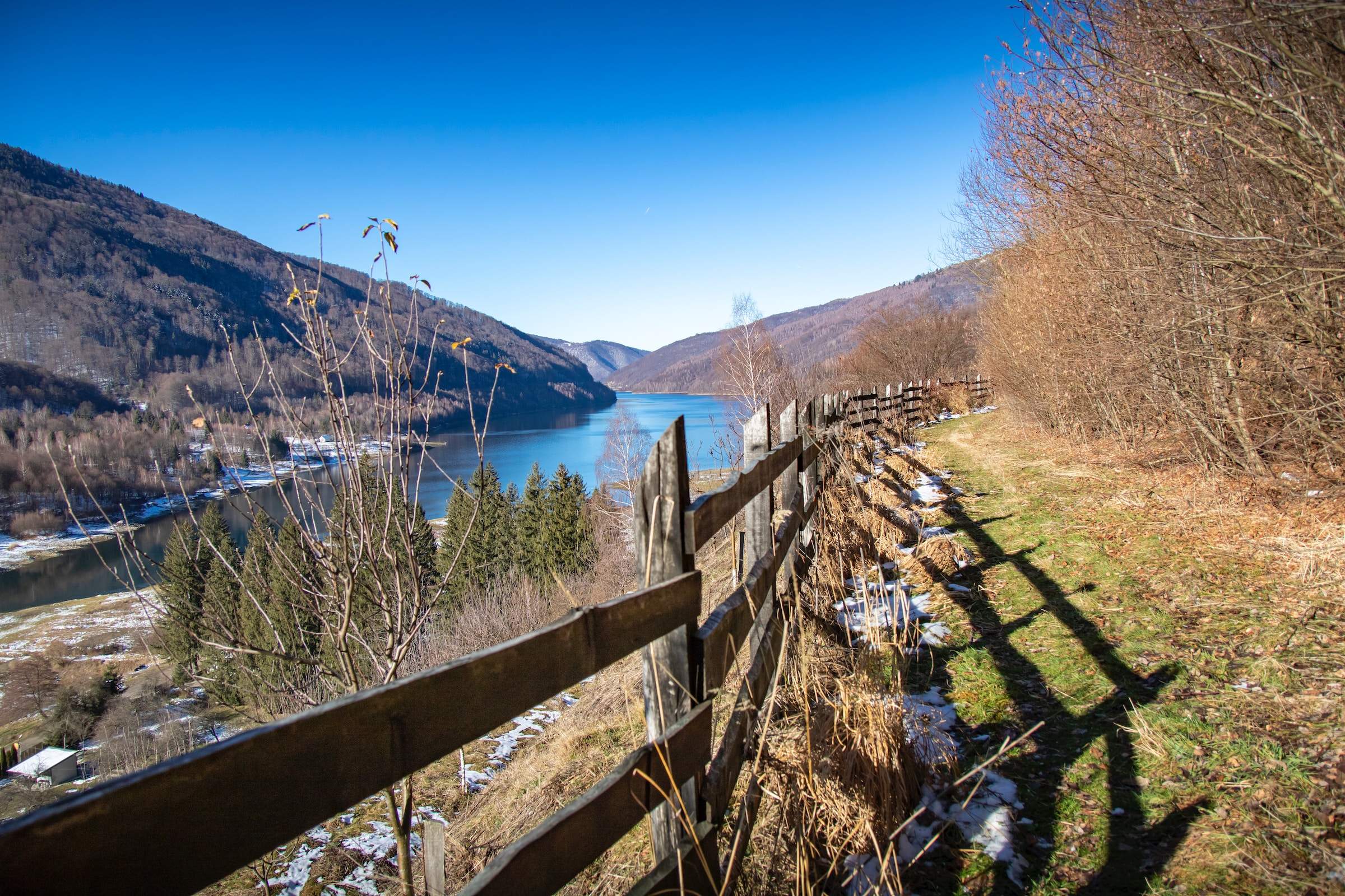 Locul din România pe care trebuie să îl vizitezi dacă vrei să scapi de caniculă! Turiștii plătesc 250 lei pentru cazare și mâncare / FOTO