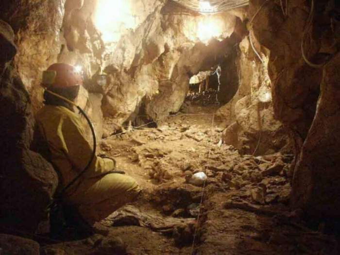 Locul din România care ascunde o peșteră unică în Europa! Povestea incredibilă din spatele acestui obiectiv turistic / FOTO