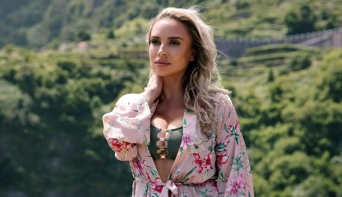 Secretele Adinei Halas pentru o siluetă de invidiat. Cum reușește fosta asistentă TV să se mențină: ”Mă mai abat de la reguli” Secretele Adinei Halas pentru o siluetă de invidiat. Cum reușește fosta asistentă TV să se mențină: ”Mă mai abat de la reguli”