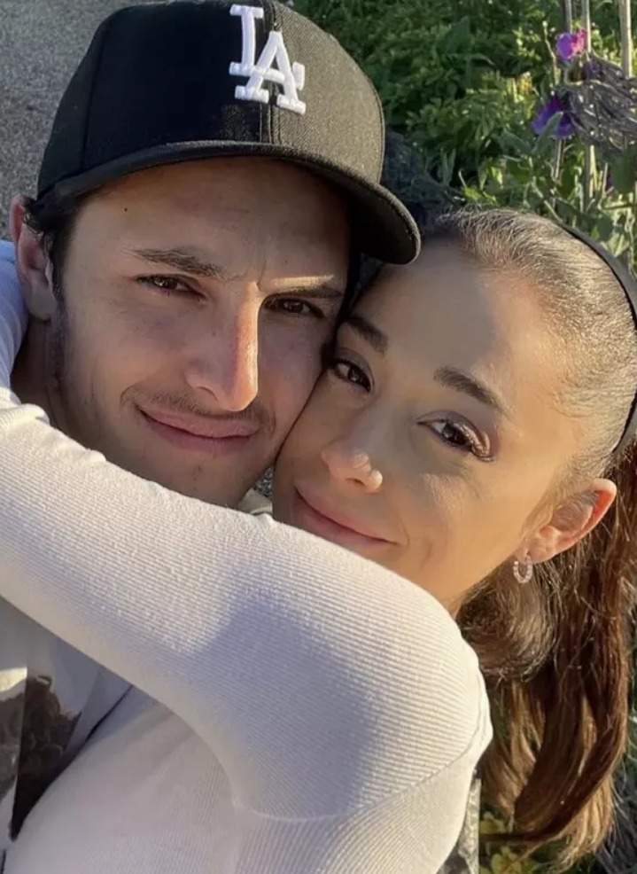 Ariana Grande are un nou iubit, după divorțul de Dalton Gomez. În brațele cui și-a găsit cântăreața fericirea / FOTO