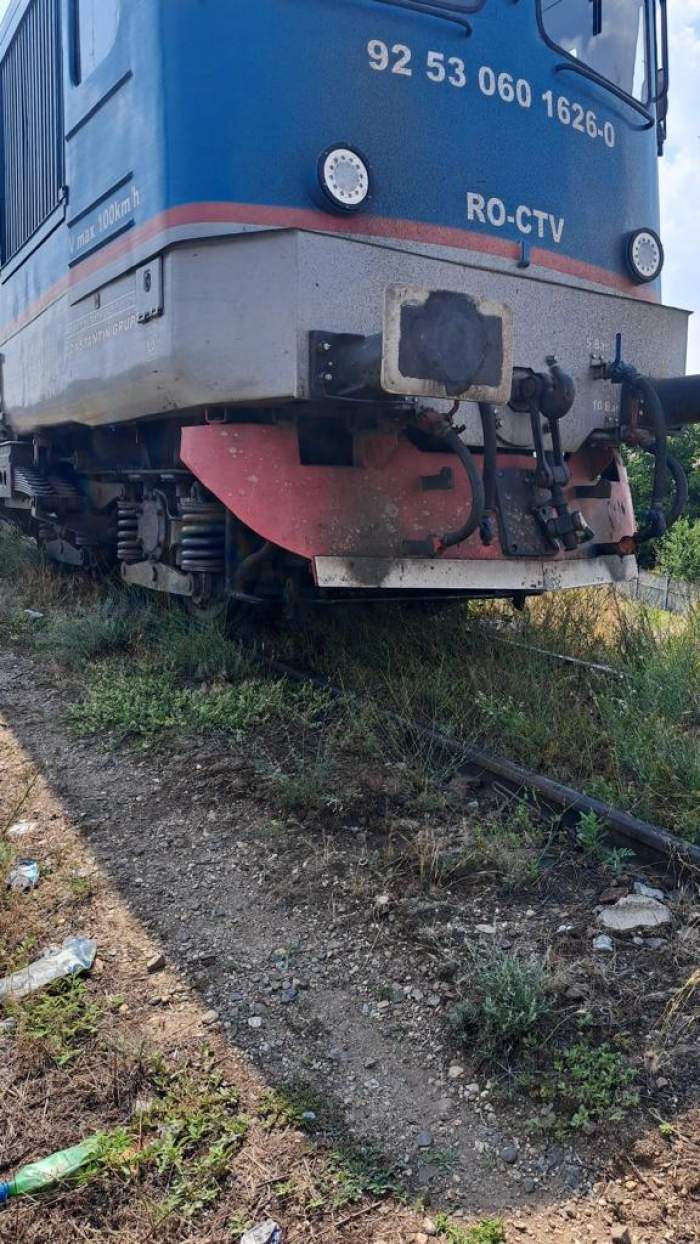 Două locomotive s-au ciocnit violent! Accidentul feroviar a avut loc la Roșiori / FOTO